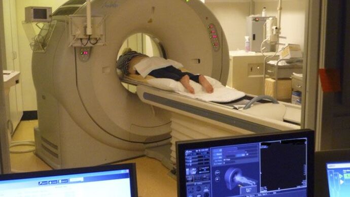 MRI chrbtice na diagnostiku bolesti chrbta