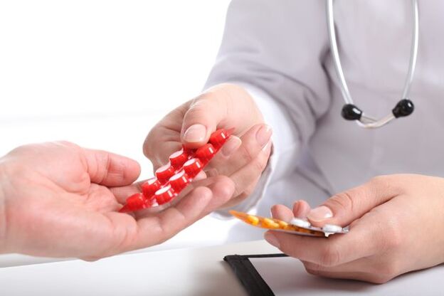 lekár dáva pilulky na liečbu osteochondrózy